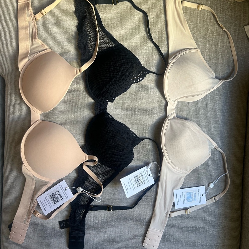 Pepper Bras size 34B. NWT